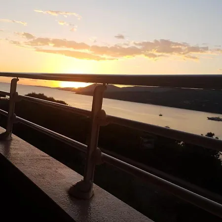 Grand T4, Piscine, Vue Exceptionnelle A 50 M De La アパート プロプリアノ