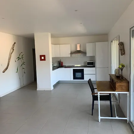 Grand T4, Piscine, Vue Exceptionnelle A 50 M De La アパート