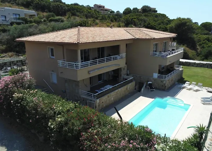 Grand T4, Piscine, Vue Exceptionnelle A 50 M De La