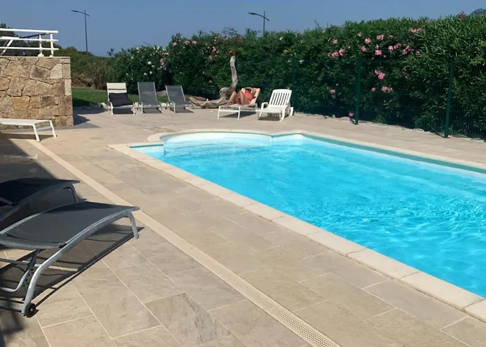 Grand T4, Piscine, Vue Exceptionnelle A 50 M De La *