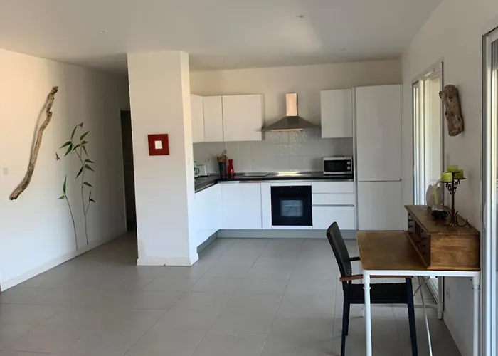 Grand T4, Piscine, Vue Exceptionnelle A 50 M De La Apartmán