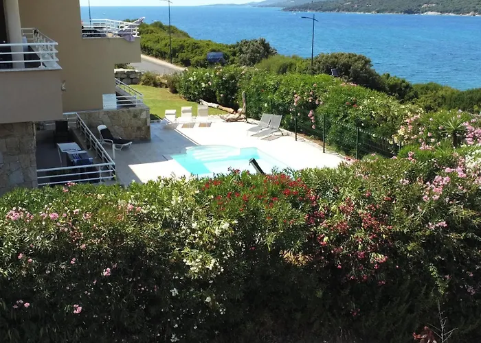 Grand T4, Piscine, Vue Exceptionnelle A 50 M De La * Propriano (Corsica)