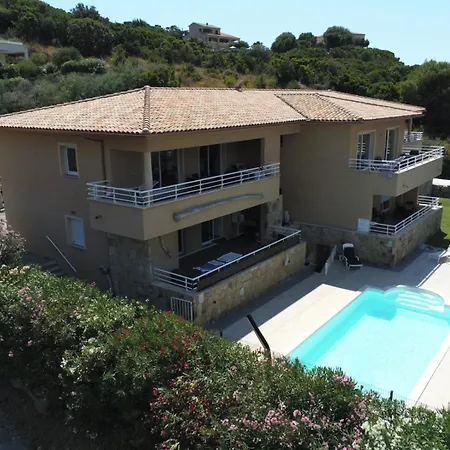 Grand T4, Piscine, Vue Exceptionnelle A 50 M De La