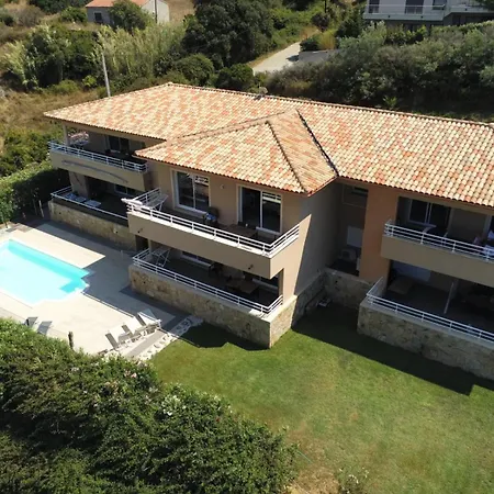 Grand T4, Piscine, Vue Exceptionnelle A 50 M De La Propriano (Corsica)