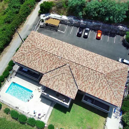 Apartment Grand T4, Piscine, Vue Exceptionnelle A 50 M De La *