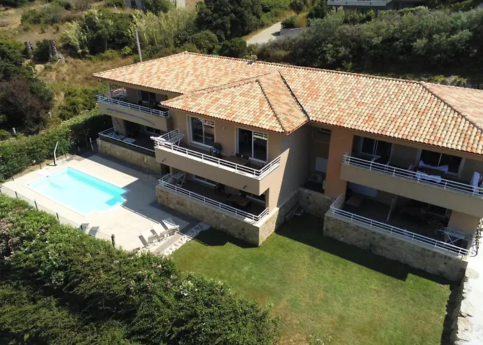Grand T4, Piscine, Vue Exceptionnelle A 50 M De La Propriano (Corsica)